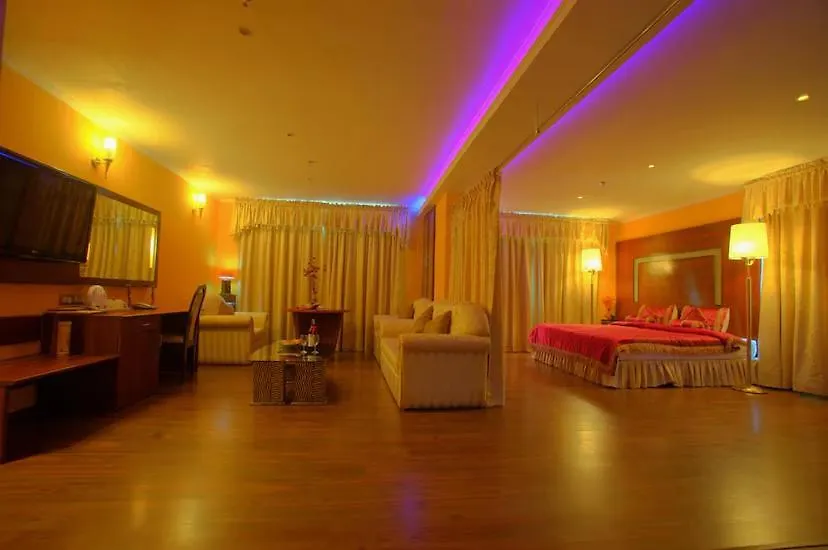 The Quilon Beach Hotel And Convention Center Kollam India